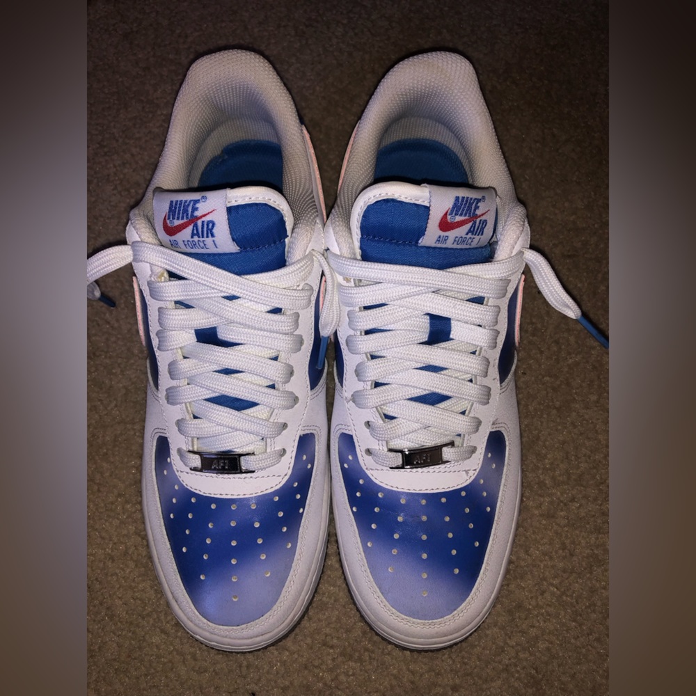 Air Force 1 New York nets. Size 7.5 mens 9 womens.